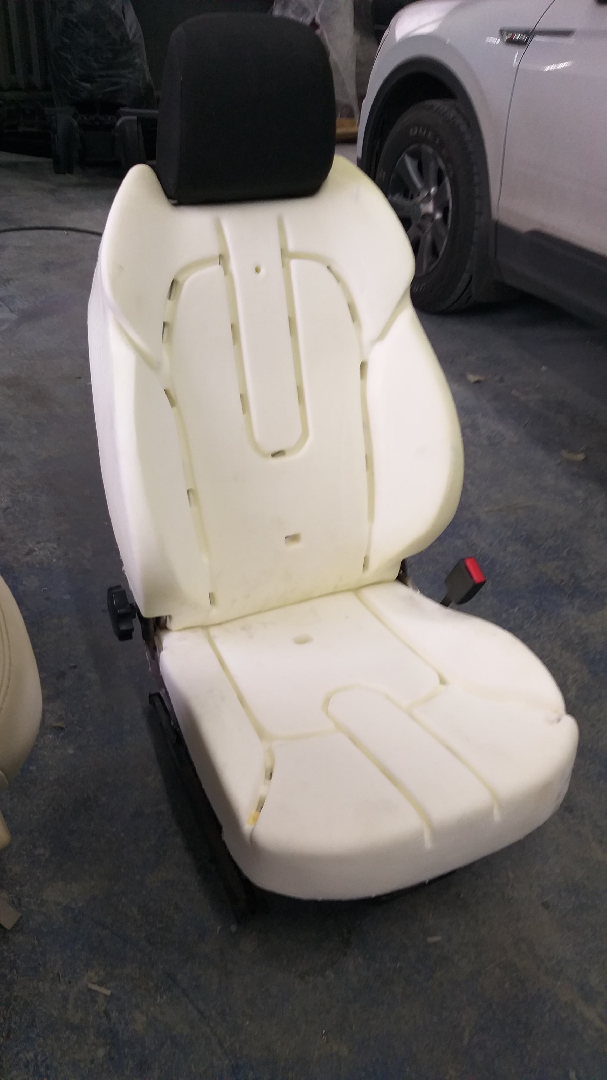 Перетяжка сидений автомобиля в Челябинске — пример 1 — АвтоАтелье74